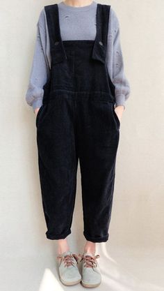 Fashion Winter Corduroy Overalls, Casual Winter Corduroy Overalls, Casual Corduroy Overalls For Fall, Cotton Winter Overalls, Winter Cotton Overalls, Casual Fall Corduroy Overalls, Winter Workwear Overalls With Pockets, Casual Winter Workwear Overalls, Country Girl Outfits