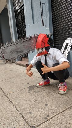 Cosplay Men Anime, Chainsaw Man Halloween, Male Cosplay Ideas, Halloween Costumes Male, Halloween Costume Male, Male Halloween Costumes, Chainsaw Cosplay