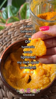 Dark Inner Thighs, Skin Lightening Diy, Body Scrub Recipes, Turmeric Scrub, Diy Body Scrub Recipes, Dark Armpits, Body Scrub Recipe, Dark Underarms, Sugar Scrub Recipe