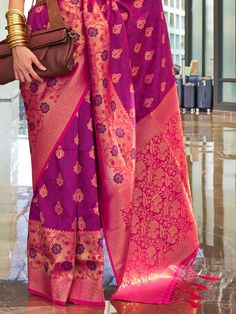 This amazing dark purple zari-weaving silk saree with a matching blouse. Crafted from high-quality silk material, this saree exudes charm, richness, and elegance. The dark purple color is sure to make a style statement, perfect for functions, festivals, weddings, or any special occasions. The zari weaving work adds a touch of sophistication and glamour to the ensemble, making it a must-have for your ethnic collection.
The saree and unstitched blouse material comes in a generous 5.50 meters lengt Engagement Gown, Lehenga Crop Top, Dark Purple Color, Lehenga Choli Wedding, Floral Lehenga, Party Wear Lehenga Choli, Reception Gown, Bollywood Lehenga, Cocktail Wear