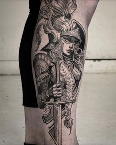 Women Knight Tattoo, Woman Knight Tattoo, Knight Tattoo Medieval, Skull Knight Tattoo, Blackwork Knight Tattoo, Blackwork Tattoo Swords, Arte Hippy, Heart Tat, Tattoo Guide