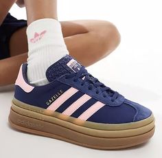 Addias Shoes, Adidas Platform, Best Volleyball Shoes, Nike Shoes Women Fashion, Pretty Shoes Sneakers, Shoe Wishlist, Adidas Shoes Women, Shoe Inspo