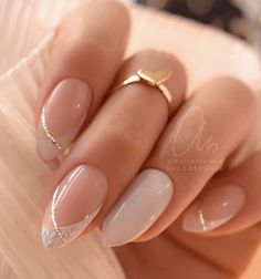 Ongles Beiges, Colorful Nails, White Nail Designs, Prom Nails, Nail Arts, Artificial Nails, Nail Accessories