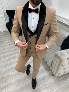 … Peak Lapel Tuxedo, Blazer Waistcoat, Modern Tuxedo, Prom Men, Men Suits Wedding, Tuxedo Colors, Suit Man, Suits Prom, Velvet Shawl