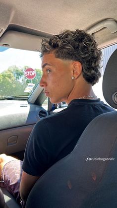 Curly Side Part Men, Low Mullet Men, Short Curly Hairstyle Men, Rios Haircut, Highlights For Black Hair Men, Low Mullet Fade, Frosted Tips Hair Men Curly, Mens Fade Haircut Medium, Trendy Men’s Haircuts Curly