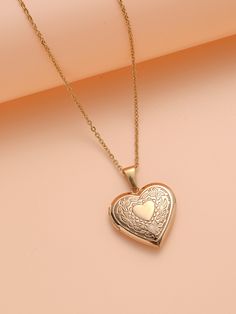 Color: Gold Gender: Women Material: Stainless Steel Quantity: 1 piece Style: Fashionable Details: Heart Type: Pendant Necklaces IN Length 19.7 This data was obtained from manually measuring the product, it may be off by 1-2 CM. Shein Heart Necklace, Heart Pendant Necklace Gold, Heart Type, M Necklace, Heart Charm Necklace, Trendy Bracelets, Heart Shaped Necklace, Jewelry Accessories Ideas, Jewelry Antique