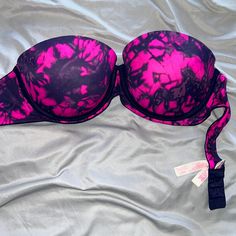 Victoria Secret Wear Everywhere Push Up Strapless Bra Nwot!! Straps Not Included Size 34c Pink Strapless Bra With Padded Cups, Purple Push-up Bra For Summer, Summer Underwire Bra In Purple, Purple Underwire Summer Bra, Purple Underwire Bra For Summer, Summer Purple Underwire Bra, Summer Purple Bra With Padded Cups, Push Up Strapless, Push Up Strapless Bra