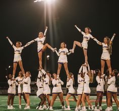 cheer stunt highschool cheerleaders uniform poses 7 Person Cheer Pyramid, 8 Person Cheer Pyramid, 5 Stunt Group Pyramid, 10 Person Pyramid Cheer, Highschool Cheer Pyramids, Cheerleading Stunts, Cheer Pyramids, College Pyramids Cheer Stunts, Cheerleading Pyramids