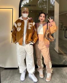 Couple Coordinating Outfits, Color Coordinated Outfits For Couples, Coordinating Outfits For Couples, 90s Retro Outfits, Coordinating Couple Outfits, Matching Clothes Couple