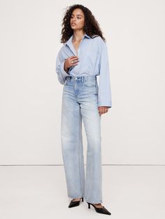 The Icon Classic Wide-Leg Jean | Banana Republic Regenerative Farming, Luxury Jeans, Stylish Fall Outfits, Nice Outfits, Jean Trends, Current Styles, Bottom Clothes, Cozy Knits, Fall Outfits Women