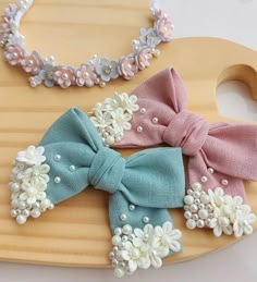 Tela Aesthetic, Baby Dress Diy, Girls Hair Bows Diy, Diy Lace Ribbon Flowers