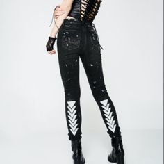 Cult Of Individuality Gypsy High Rise Black Destroyed Skinny Jean Nwt Msrp: $149 Size 31 Black Skinny Jean High Rise Factory Paint Splatter And Distressing Triangle Accent Design On Back Measurements: Rise: 10" Waist: 16 1/2" Inseam: 28 1/2" Fabric Content: 98% Cotton 2% Spandex A02 Edgy White Bottoms For Fall, Edgy Ripped Bottoms For Concert, Fitted Punk Distressed Bottoms, Fitted Distressed Punk Bottoms, Punk Style Distressed Fitted Bottoms, Distressed Fitted Alternative Bottoms, Fitted Distressed Alternative Bottoms, Edgy Fitted White Jeans, Edgy White Fitted Jeans