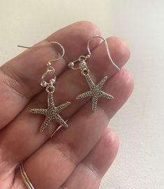 Starfish Jewelry, Beach Lover Gifts, Hippy Gifts, Starfish Earrings, Jewelry Beach, Ocean Lover, Antique Earrings, Pretty Earrings, Fun Earrings