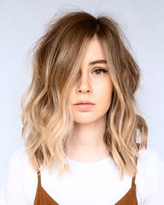 One Length Haircuts, Long Fine Hair, Layered Haircuts Shoulder Length, Textured Haircut, Mom Hair, Hair 2022, Lob Hairstyle, Hair Cut Ideas, Lob Haircut