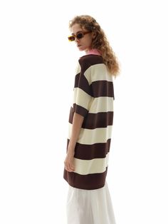 MO&Co. Women's Contrast Collar Striped Dress Unique and stylish in design, this dress features a contrasting polo collar that creates a strong visual contrast with the body. The main part adopts a bold and eye-catching wide stripe pattern, which stretches the overall lines. The loose tailoring design makes it easy to accommodate various body shapes, and the just right mini length not only retains the playfulness and vitality of women, but also is stable and generous, making it easy to control wh Dress Unique, Wide Stripes, Contrast Collar, Unique Dresses, Color Stripes, Polo Collar, In Design, Striped Dress, Stripes Pattern