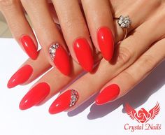 Classic Red Almond Nail from Crystal Nails Mais Red Nail Art Designs, Manicured Nails, Red Nail Art, Super Nails, Nails Polish