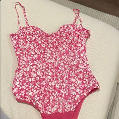 Zara Pink Floral Bodysuit Nwt Never Worn Feminine Fitted Floral Print Swimwear, Fitted Floral Print Feminine Swimwear, Spring Beach Bodysuit With Underwire, Lined Fitted Swimwear For Spring, Underwire Bodysuit For Beach In Spring, Spring Feminine Beach Bodysuit, Summer Pink Underwire Bodysuit, Feminine Fitted Bodysuit For The Beach, Spring Bodysuit With Underwire And Lined Body