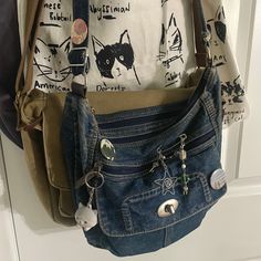 Detailed Crochet, Pop Tabs, Diy Vetement, Pretty Bags, Denim Bag, Cute Bags, Looks Style, Outfit Casual, Dream Clothes