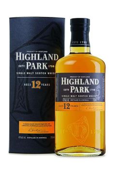 the highland park single cask is in front of a black box and it's packaging