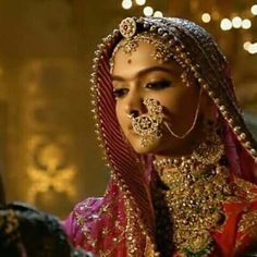 Actor Fashion, Rajasthani Bride, Rajasthani Dress, Designer Bridal Lehenga Choli, Rajputi Dress, Bridal Makeup Images, Deepika Padukone Style, Iranian Women Fashion, Bridal Photoshoot