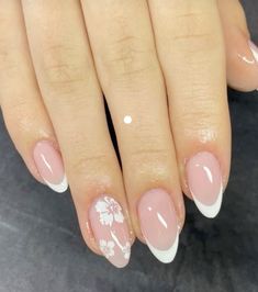 French Tip With Accent Nail Design, Flower Nail Art French Tip, French Tip With Flowers Square, French Accent Nail, White Flower Nails Design, French Tip Nails With Accent Nail, French Tip Designs Almond, Hawaii Acrylic Nails, Simple Gel X Nails Design