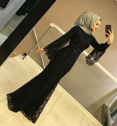 #elbise #dress #moda #hijab #tesettür #stil #fashion #giyim #kıyafet Hijab Gown, Hijab Dress Party, Muslim Dresses, Hijab Wedding Dresses, Dress Brokat, Dress Pesta, Soiree Dress, Muslimah Dress, Mode Abaya