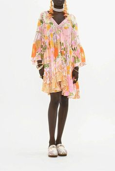 NEW $759 CAMILLA CLEVER CLOGS A LINE RUFFLE SLEEVE DRESS SILK CRYSTALS Silk A Line Dress, Ruffle Sleeve Dress, Frill Sleeves, Dress Silk, Line Dress, Button Dress, My Favorite Color, Crystal Embellishment, Silk Crepe