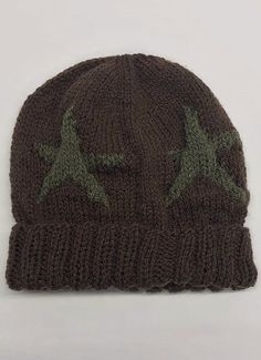 Grunge Assessories, Star Beanie Crochet, Funky Beanies, Star Beanie, Star Hat, Vintage Beanie, Funky Hats, Estilo Hippy, Desain Editorial