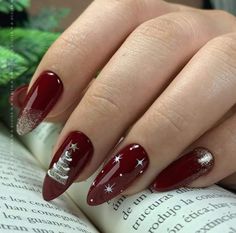 Xmas French Tips, Nail Art Maroon, Red Nail Art Designs, Fancy Nail Art, Christmas Gel, Red Nail Art, Fingernail Designs