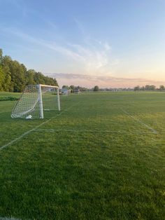 Entrainement Football, Football Pitch, Sports Marketing, Kings Game, Travel Pictures Poses, Scenery Background, Soccer Life