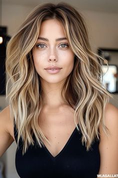 Brunette With Blonde Highlights All Over, Brown Blonde Balayage Hair, Faster Hair Growth Tips, Brown Blonde Balayage, Warm Bronde, Brown Hair With Blonde, Brown Hair Inspiration, Hair With Blonde Highlights, Faster Hair Growth