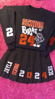 Turn around time is about 2.5-4 Weeks at the moment. Please message about rush fee if needed any sooner!!  Our Best Selling Senior Skirt Set! Can be made to match your school colors 📚 Available in all sizes for your... ✨Pre-K/Kinder/8th grad graduate! 🖍 ✨Senior graduate! ✒️ ✨Birthdays 🎂 Please message with all details!  Sweatshirt Size & Color Skirt Size & Color School full name (for color reference) School Colors  School Grad year Please specify if you want  name & school initials added. (Sets only) Add Glitter( yes or no)  Sweatshirt Only( will include senior 2023/2024 on front, numbers on sleeves) Socks Only Come in White or Black @Keycis_Kreations Please note:  Size Chart: (Waist Inches) XS- 27-27.8 inches S-29-29.5 inches M-30-31.5 inches L- 32-32.6 inches XL- 33.86 inches 2XL- 35- Last First Day Of School Outfit, Senior Step Up Day Outfits, Senior Year Outfits High Schools, Senior Night Outfits, Senior First Day Of School Outfit, Senior Skirt Set, Senior Skirt