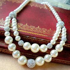 . Rhinestone Bridal Jewelry, Layered Pearl Necklace, Pearl And Diamond Necklace, Bridesmaid Pearls, Bridal Accessories Jewelry, Dresses Online Shopping, Bride Accessories, Wedding Dress Accessories