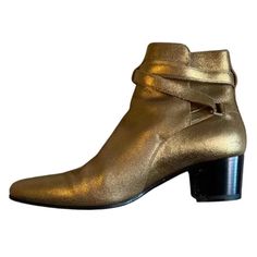 Includes Orginal Dust Bag Condition: Lightly Used Fits: 5 Or 5.5 ( I Am Usually A 5.5 Or 6 And Went With The 5) Comfort Level: High Gold Boots, Saint Laurent Shoes, Gold Leather, Leather Ankle Boots, Shoes Heels Boots, Metallic Gold, Shoes Women Heels, Heeled Boots, Gold Metal