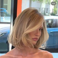 Short Hair Old Money Aesthetic, Short Blonde Hair Old Money, Old Money Haircut Short, Short Old Money Hair, Old Money Blonde Short Hair, Bob Aesthetic Hair, Short Hair Old Money, Blonde Bob Aesthetic, Old Money Blonde Bob