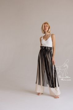 Tassel Skirt Outfit, Casual Winter Fits, Fringe Leather Belt, Fringe Skirt Outfit, Skirt With Corset, Leather Fringe Skirt, Belt Corset, Fringe Belt, Fringe Clothing