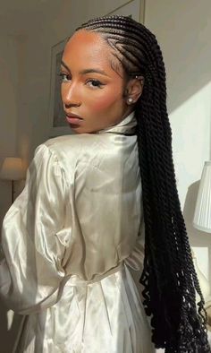 Hairstyles With Attachment Braids, Thick Fulani Braids, Fulani Short Braids, Fulani Twist Braids, Fulani Braids With Twist, Cornrow Knotless Braids, Curly Fulani Braids, Long Cornrows Braids, Fulani Twists