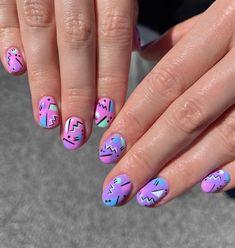 Nail Art 90s Inspired, 1980s Nail Art, Nail Art 90s, 90s Nail Ideas, 90s Nail Designs Art Ideas, 80s Nails Acrylic, 80s Style Nails, 90s Nails Designs, 90s Style Nails