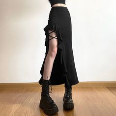 Street High Waist Hip Split Skirt | Best price | Free shipping! | Check it now! | Mall Goth Skirt, 90s Goth Fashion, Goth Skirt, Streetwear Grunge, Dark Academia Fashion, Fishtail Skirt, Split Skirt, Irregular Hem, Comfy Hoodies