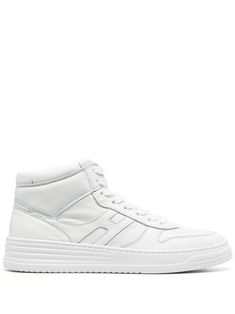 white calf leather patch detail branded leather insole round toe front lace-up fastening flat rubber sole Calf Leather High-top Sneakers With Rubber Sole, Luxury High-top Sneakers With Boost Midsole, Luxury High-top Sneakers With Contrast Sole, High-top Sneakers With Textured White Sole, Luxury High-top Sneakers With Vulcanized Sole, Lace-up High-top Sneakers With Stitched Sole In Calf Leather, Luxury Lace-up High-top Sneakers With Vulcanized Sole, White Mid-top High-top Sneakers With Textured Sole, White High-top Sneakers For Streetwear With Stitched Sole