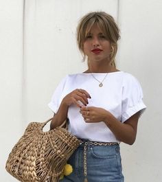 Summer Bangs Hairstyles, Short Parted Bangs, Spring Haircuts 2023 Medium, Styling Short Bangs, Updo With Bangs, Matilda Djerf, Long Hair With Bangs, Hair Envy, Great Hair