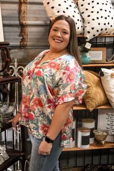 Does this top not make you want to shop until you drop? A total vacation vibe top! Madison is 5'6 and wearing an X-Large. Floral Blouse, Shirts Tops, Kimono Top, Saree, Floral, Women's Top, How To Wear