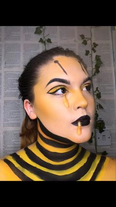 Bee Eyes, Bee Costume, Costume Inspo, Halloween Ideas, Costume Ideas, Bumble Bee