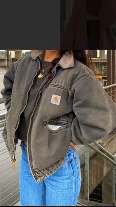 Carhartt Vest Outfit, Carhartt Women's Outfit, Carhartt Jacket Outfit, Casual Country Outfits, Country Style Outfits, Vest Outfit, Western Wear Outfits, Cute Country Outfits, Western Style Outfits