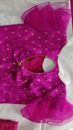 Back Neck Designs For Blouses, Back Neck Blouse Designs, Back Neck Blouse, Neck Blouse Designs, Indian Dresses For Kids, 50 Blouse Designs, Latest Blouse Designs Pattern, Traditional Blouse Designs, Latest Model Blouse Designs