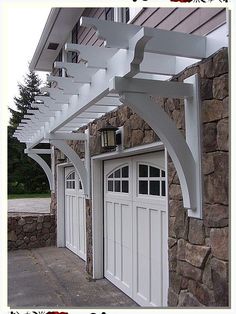 If you're looking for a beautiful addition to your backyard, a pergola with a roof is a great option. Not only will it add extra shade and beauty, but it can also be used as a place to relax or entertain guests. Pergola Design Ideas, Door Pergola, Cheap Pergola, Garage Door Makeover, Metal Pergola