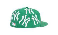 New York Yankees Box Logo New Era SU12023 Grunge Boy Style, Supreme New York, Custom Fitted Hats, Supreme Hat, Swag Hats, Streetwear Hats, Dope Hats, Plus Size Baddie Outfits, 59fifty Hats