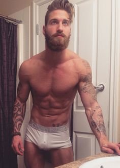 Travis DesLaurier www.instagram.com/travbeachboy Travis Deslaurier, Le Male, In Bathroom, Beard No Mustache, Intj