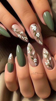 Wedding Guest Nails, Mint Green Nails, Green Nail Art, Green Nail Designs, Makijaż Smokey Eye, Nails And Makeup, Nail Designs Spring, Floral Nails, Fall Nail Designs