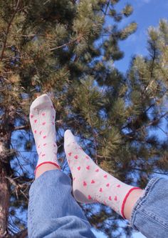 Women's Size 5-9 These cute pink berry clusters compliment the reverse knitted white vines! Cotton Casual Socks For Gift, Pink Sweet Socks For Spring, Sweet White Socks For Spring, Comfortable Pink Summer Socks, Sweet Pink Socks For Gifts, Cute Pink Spring Socks, Curly Fries, Pink Berry, Summer Berries